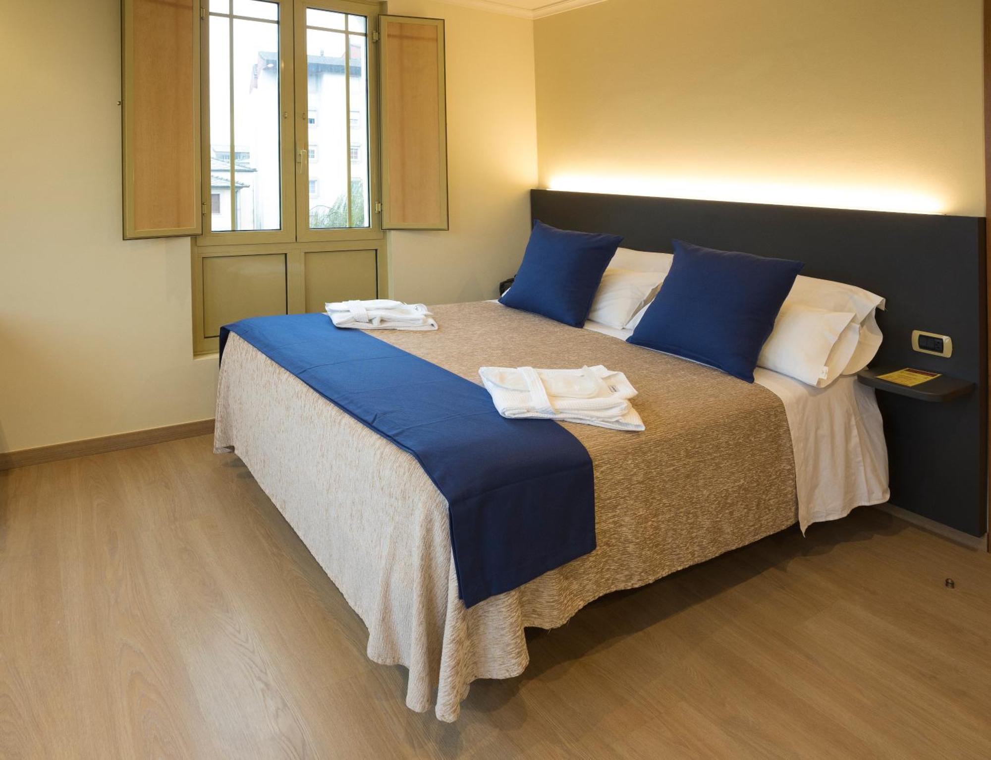 Hotel Roma Sarria Exteriör bild