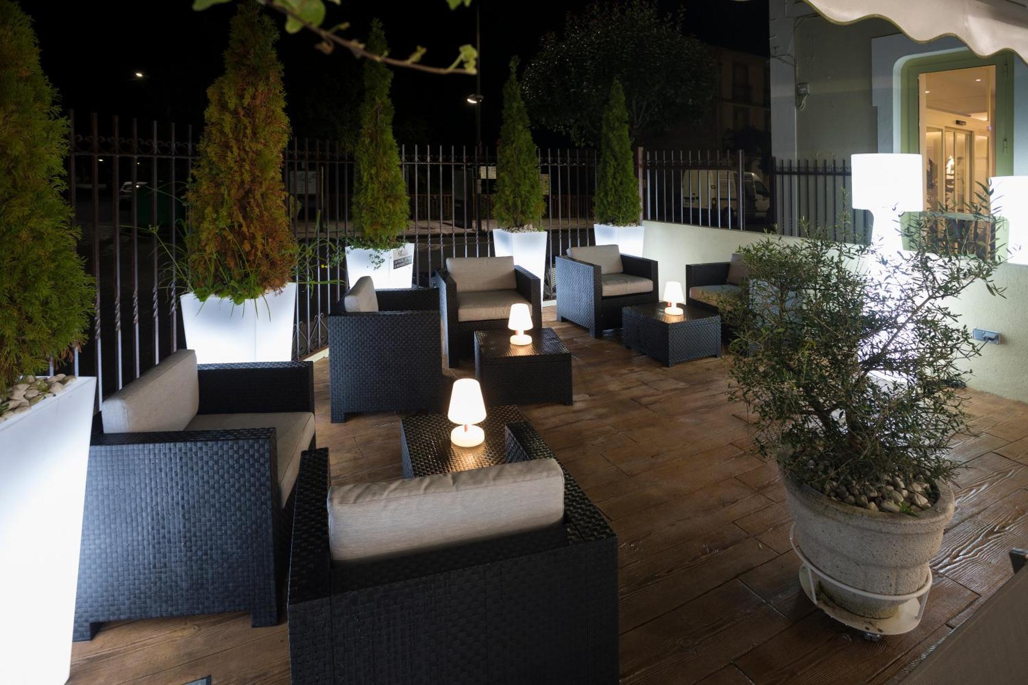 Hotel Roma Sarria Exteriör bild