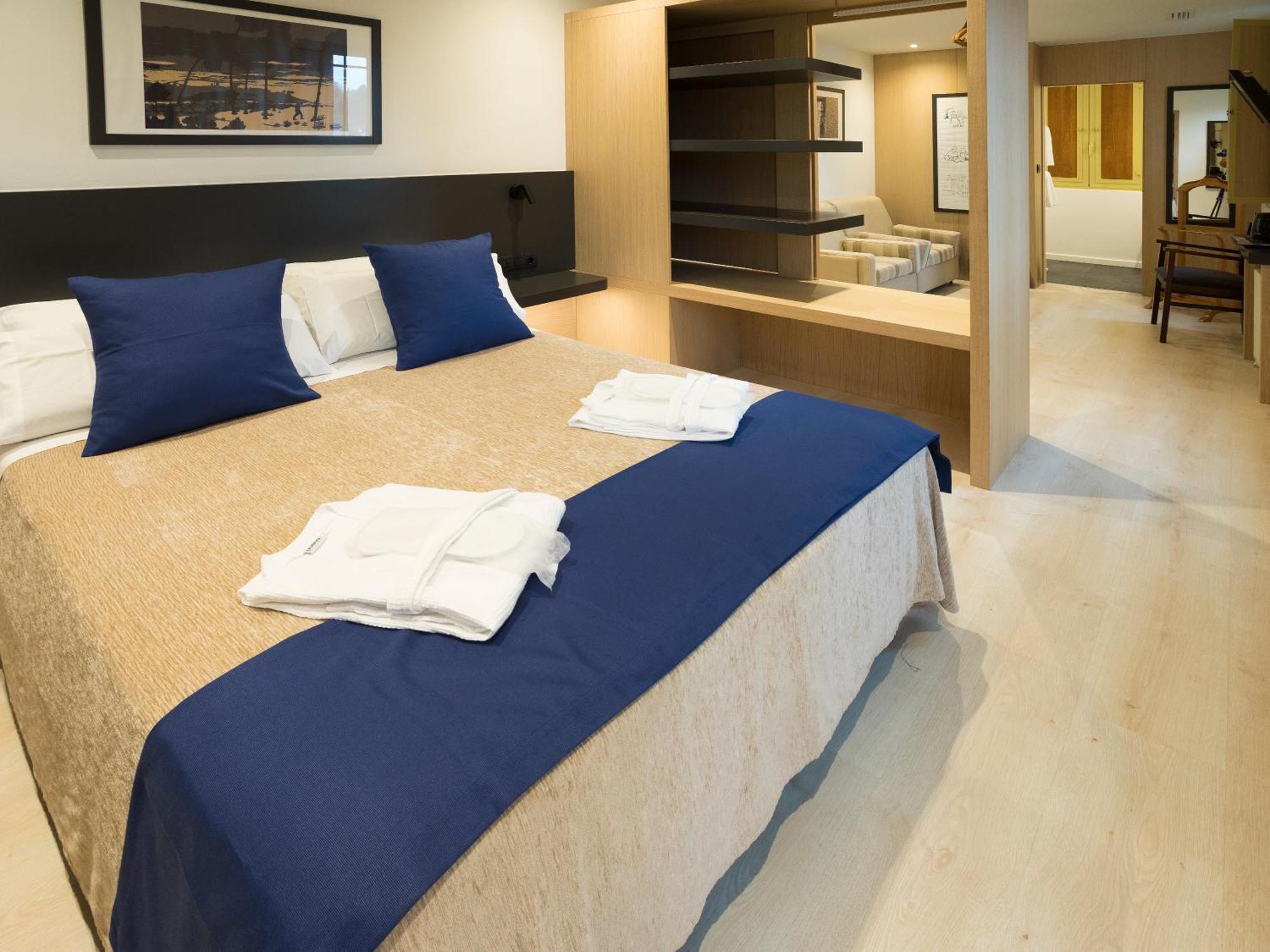 Hotel Roma Sarria Exteriör bild